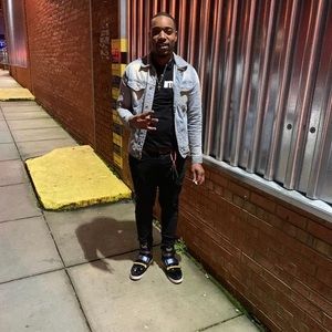 Meet your Posher, Dezi